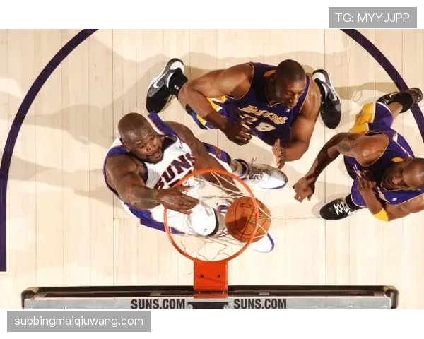 NBA合理冲撞区规则详解：如何在禁区判定犯规？